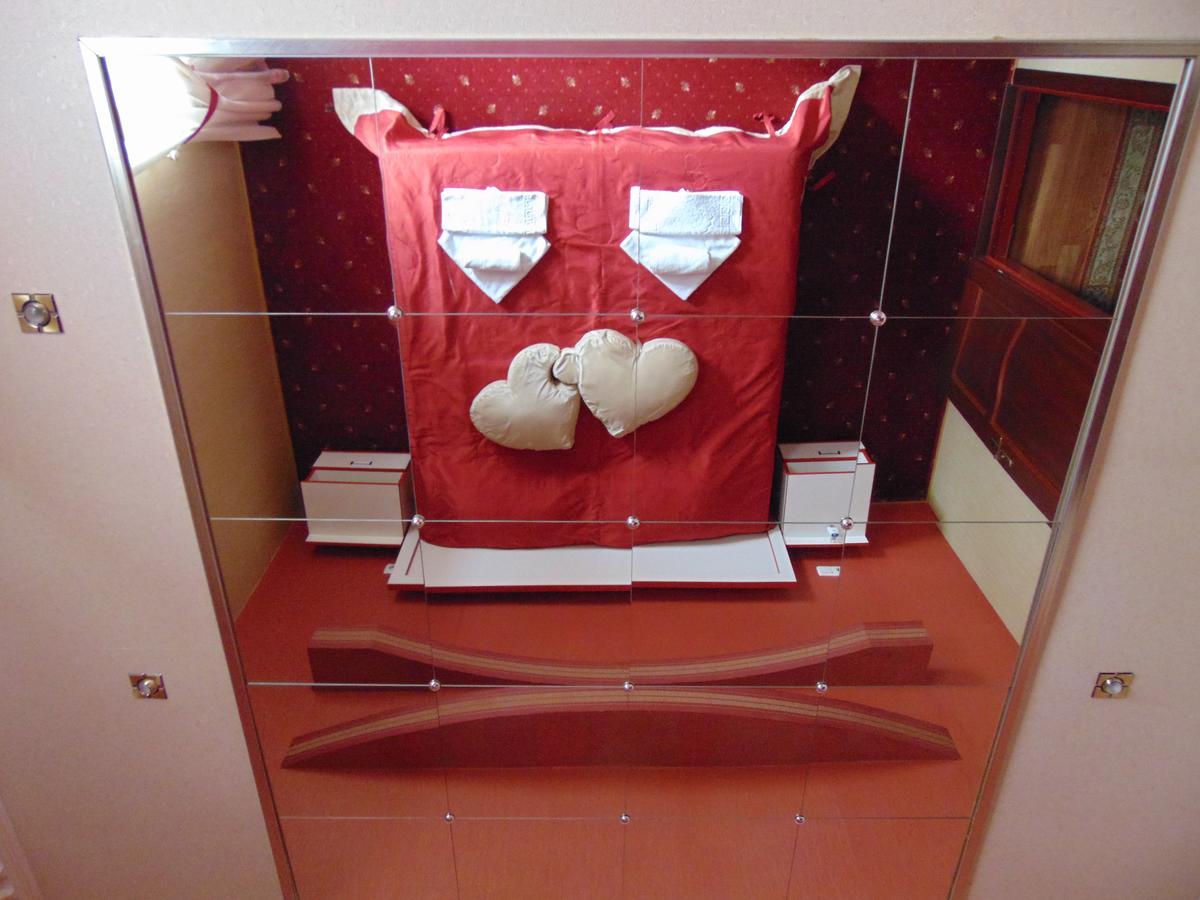 Tyachiv Hotel Serpanok מראה חיצוני תמונה